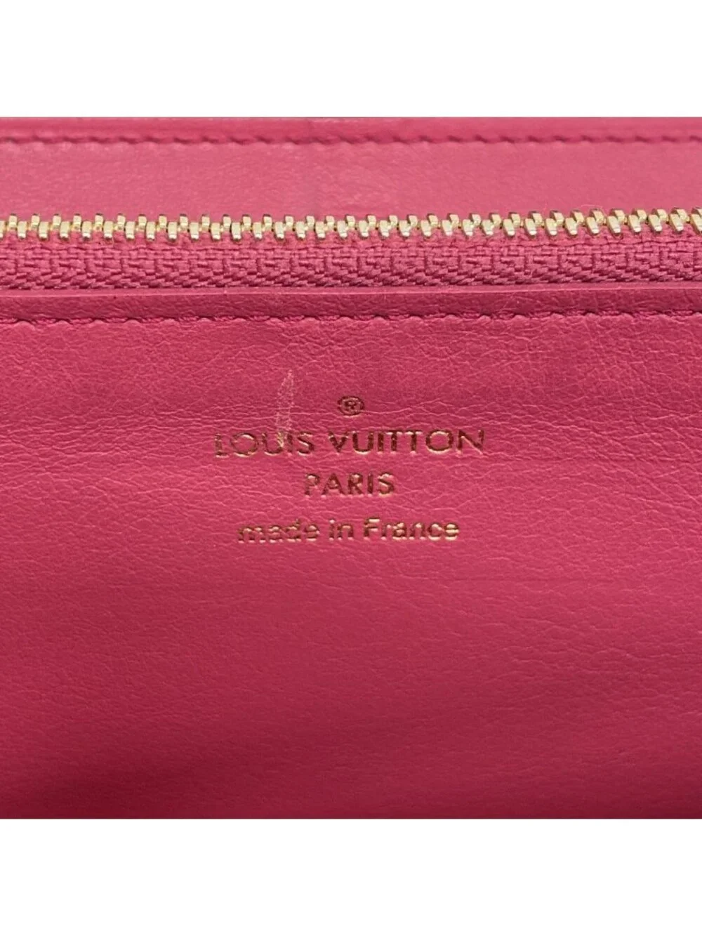 Louis Vuitton Wallet Taurillon Portefeuille Capucines Noir